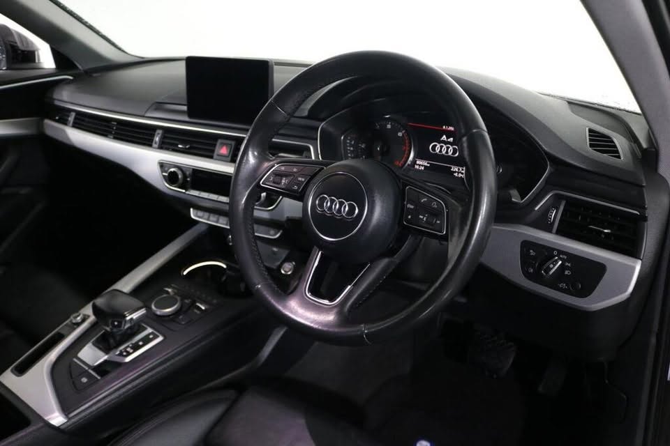 2018 Audi A4 - Image 2